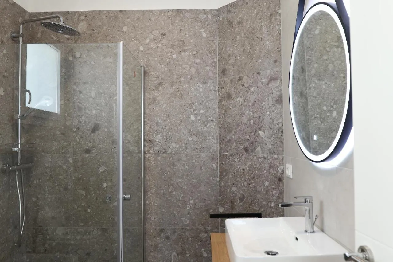Residence Tre Leoni Caorle 0*,  Italy